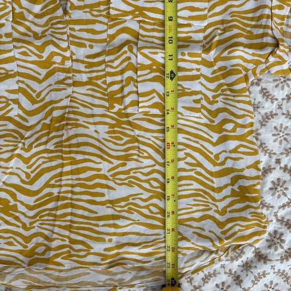Maeve Yellow and White Zebra Print Tunic - Picture 3 of 5